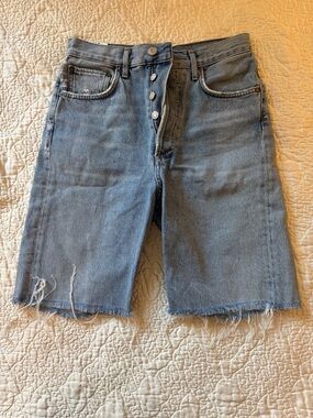 Agolde 90s Denim Long Shorts Raw Hem Light Wash Size 24